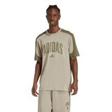 Adidas COLLEGIATE LINEAGE GRAPHIC T-SHIRT - Uomo